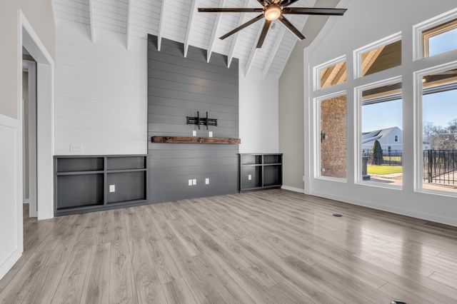 834 Plowson Rd, Mount Juliet, TN 37122