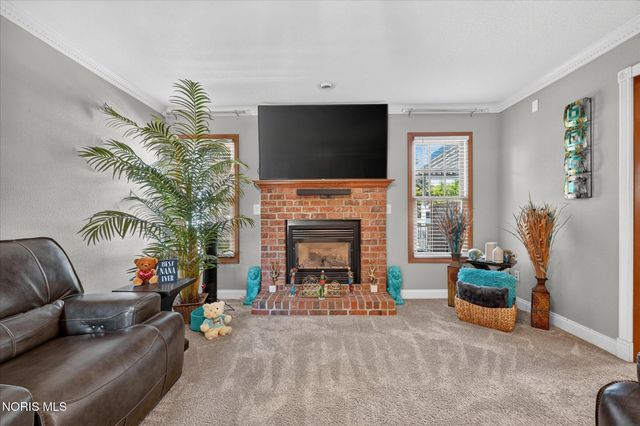 7224 Lilac Court, Holland, OH 43528