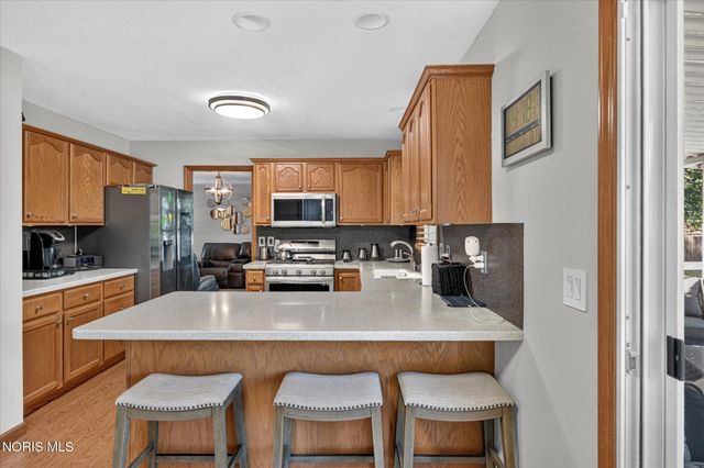 7224 Lilac Court, Holland, OH 43528