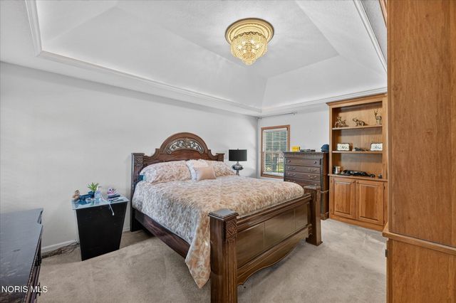 7224 Lilac Court, Holland, OH 43528