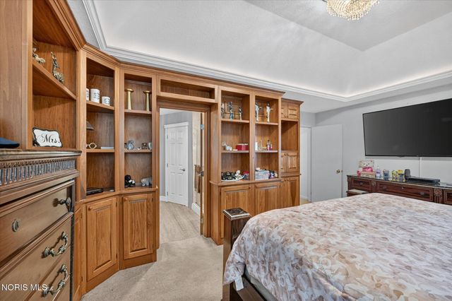 7224 Lilac Court, Holland, OH 43528