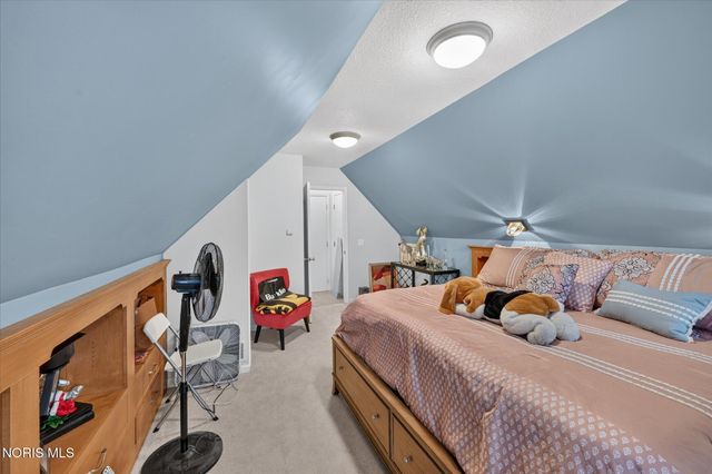 7224 Lilac Court, Holland, OH 43528