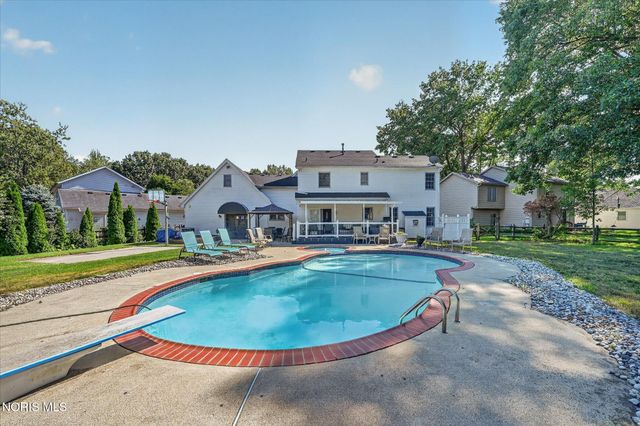 7224 Lilac Court, Holland, OH 43528