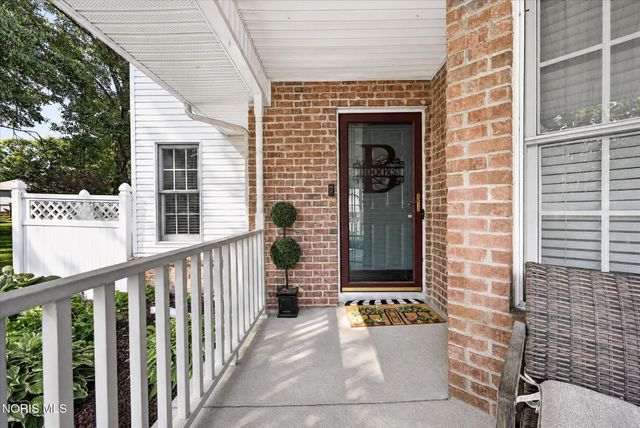 7224 Lilac Court, Holland, OH 43528