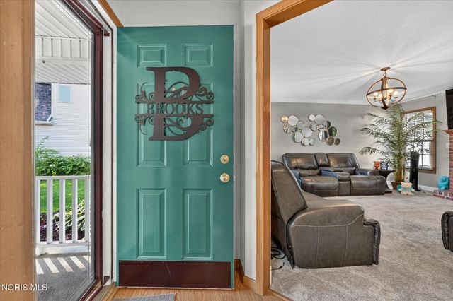 7224 Lilac Court, Holland, OH 43528