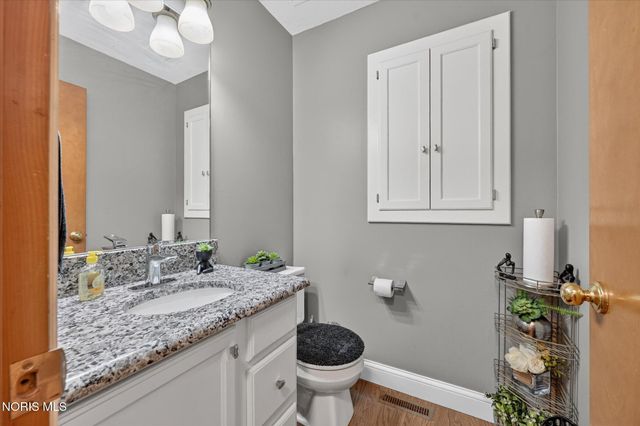 7224 Lilac Court, Holland, OH 43528