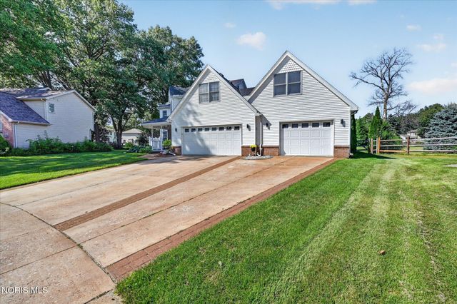 7224 Lilac Court, Holland, OH 43528
