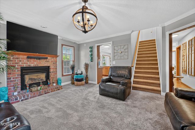 7224 Lilac Court, Holland, OH 43528