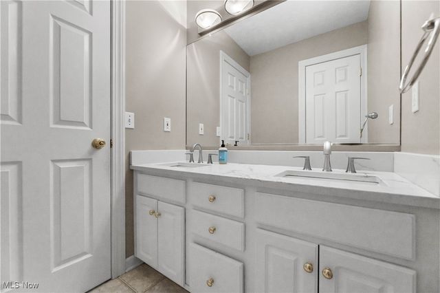 6931 Chairmans Court, Concord, OH 44060