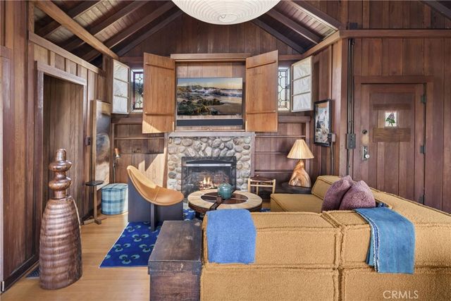 310 Hawthorne Road, Laguna Beach, CA 92651