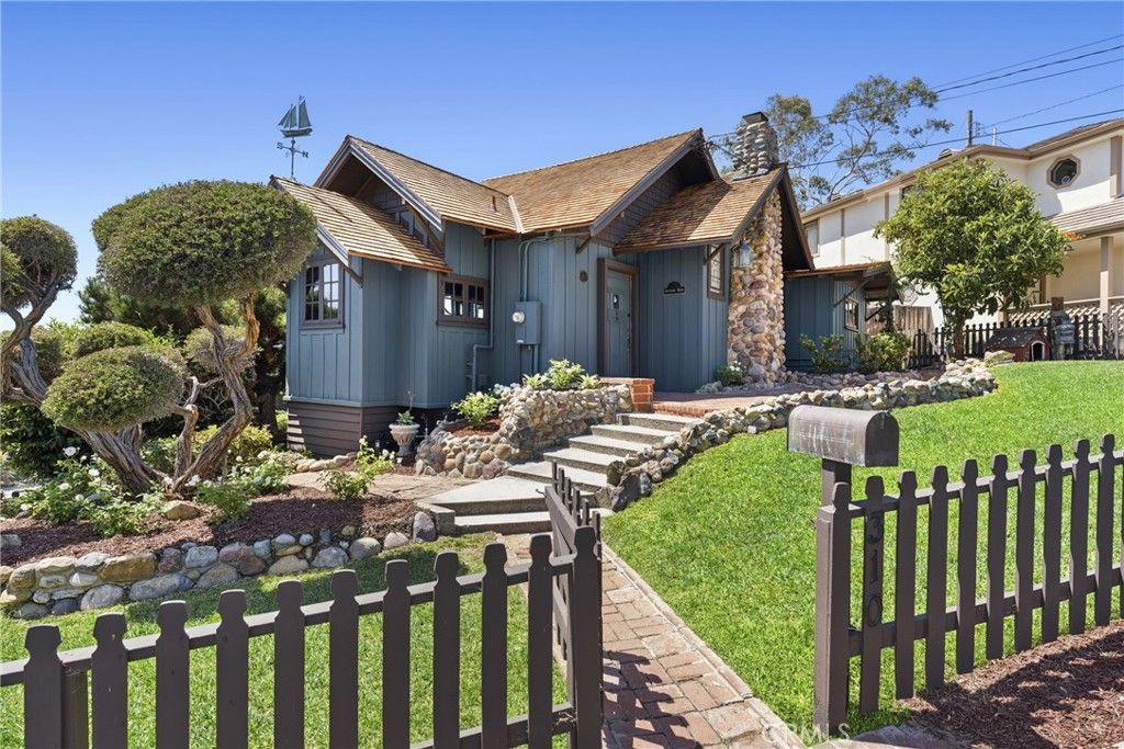 310 Hawthorne Road, Laguna Beach, CA 92651