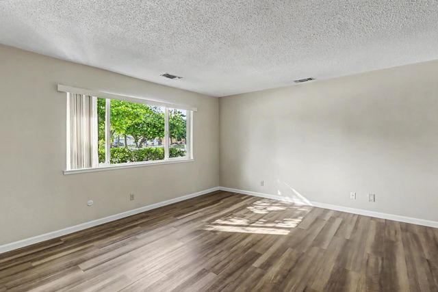 7116 Kimmel Dr, North Highlands, CA 95660