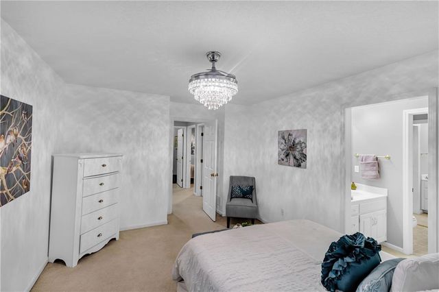 2348 W Trail Drive, Olathe, KS 66061