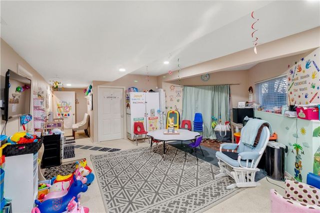 2348 W Trail Drive, Olathe, KS 66061