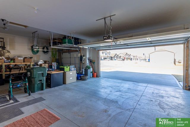 18363 Sage Street, Omaha, NE 68136