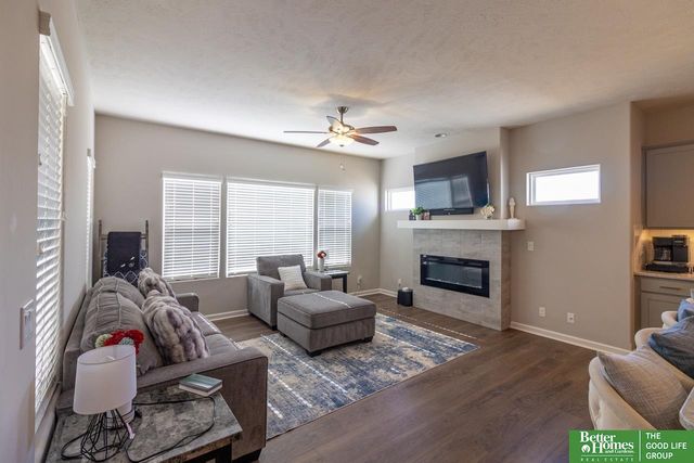 18363 Sage Street, Omaha, NE 68136