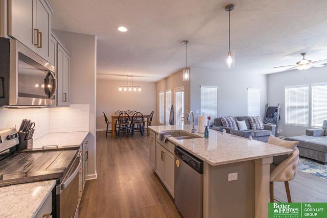 18363 Sage Street, Omaha, NE 68136