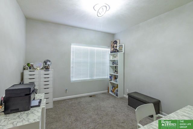 18363 Sage Street, Omaha, NE 68136