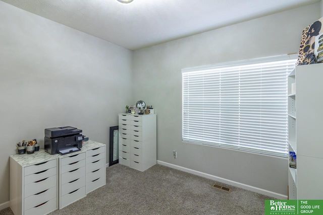 18363 Sage Street, Omaha, NE 68136