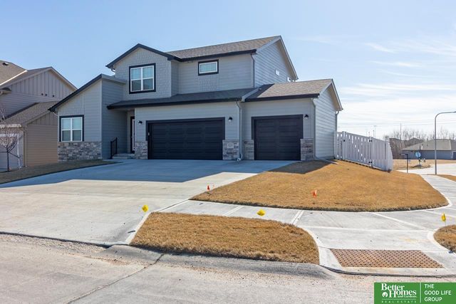 18363 Sage Street, Omaha, NE 68136