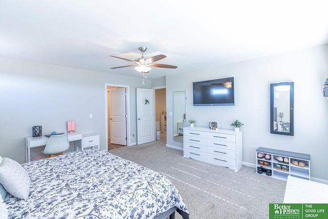 18363 Sage Street, Omaha, NE 68136