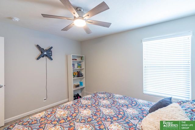 18363 Sage Street, Omaha, NE 68136