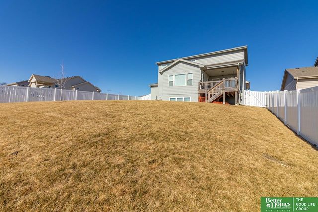 18363 Sage Street, Omaha, NE 68136