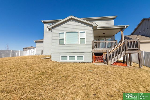 18363 Sage Street, Omaha, NE 68136