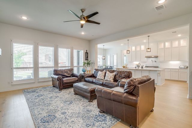 1283 Meadow Rose Drive, Haslet, TX 76052