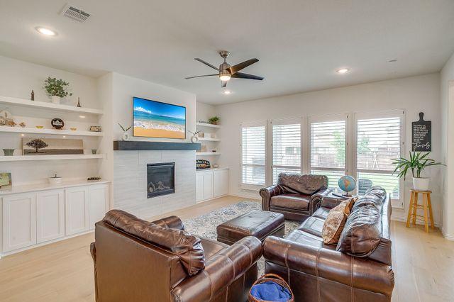 1283 Meadow Rose Drive, Haslet, TX 76052