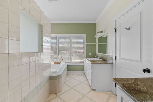 137 Katherine Ct Unit 3, San Antonio, TX 78209