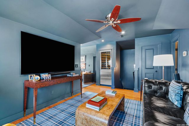 137 Katherine Ct Unit 3, San Antonio, TX 78209