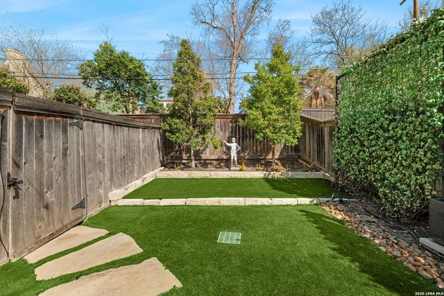 137 Katherine Ct Unit 3, San Antonio, TX 78209