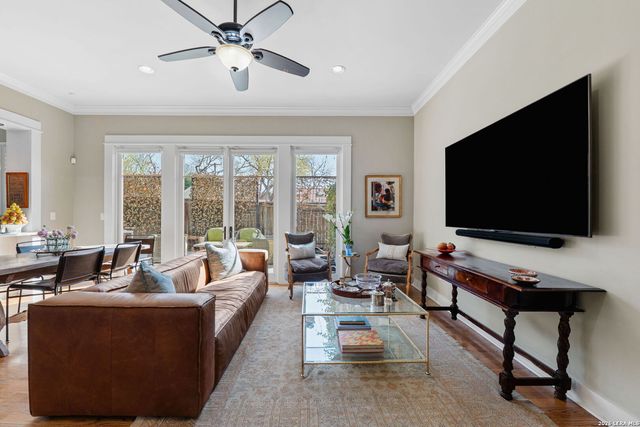 137 Katherine Ct Unit 3, San Antonio, TX 78209