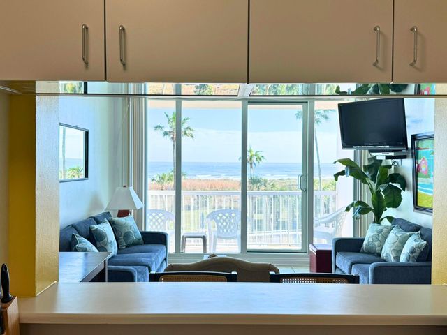 1401 E Beach Drive 109, Galveston, TX 77550