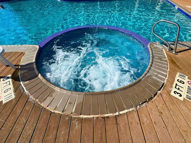 1401 E Beach Drive 109, Galveston, TX 77550