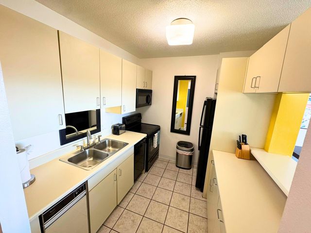 1401 E Beach Drive 109, Galveston, TX 77550