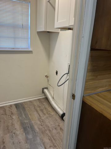 124 Shamrock Dr, Conway, AR 72032