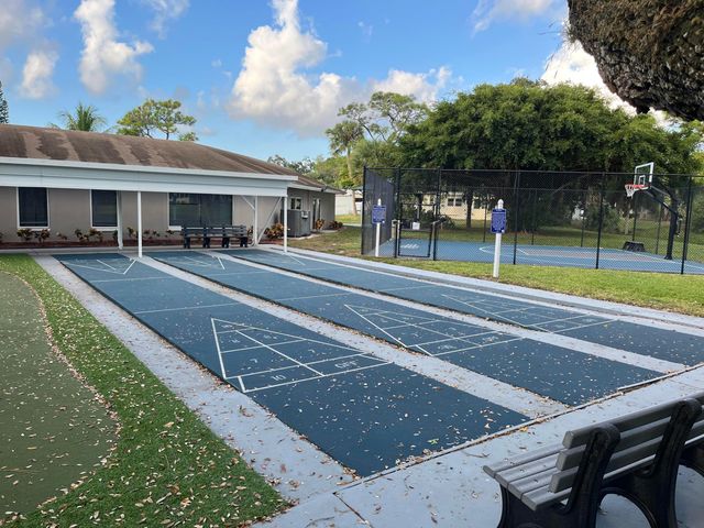 2555 Pga Boulevard 73, Palm Beach Gardens, FL 33410