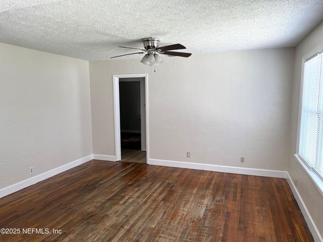 2120 KINGSWOOD Road, Jacksonville, FL 32207