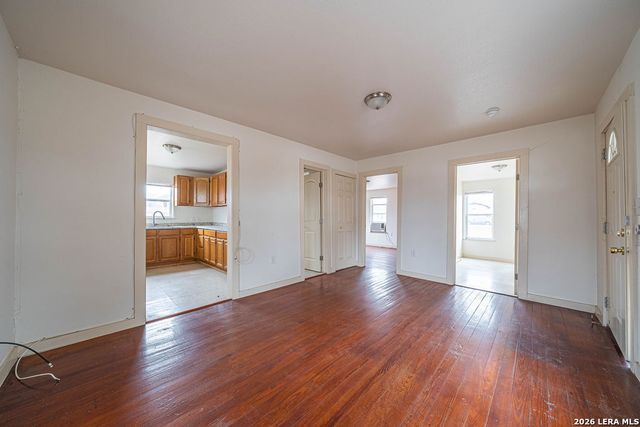 1516 Mexico, Castroville, TX 78009