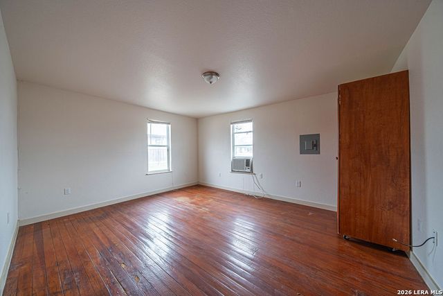 1516 Mexico, Castroville, TX 78009