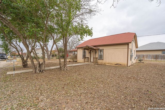 1516 Mexico, Castroville, TX 78009