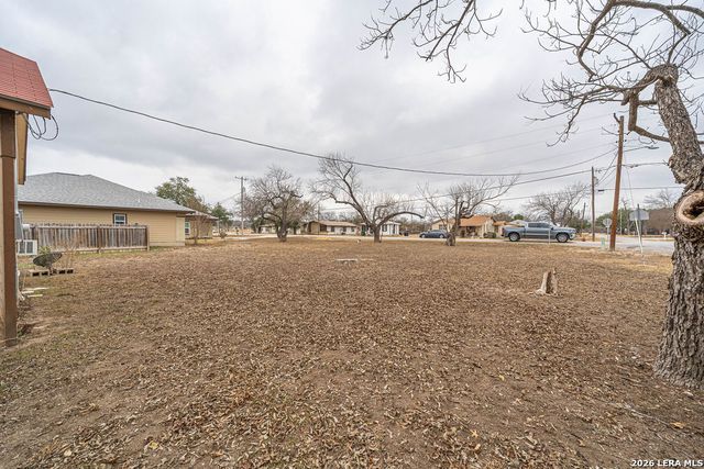 1516 Mexico, Castroville, TX 78009