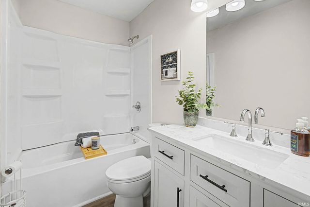 2211 N 24th Street, Lafayette, IN 47904