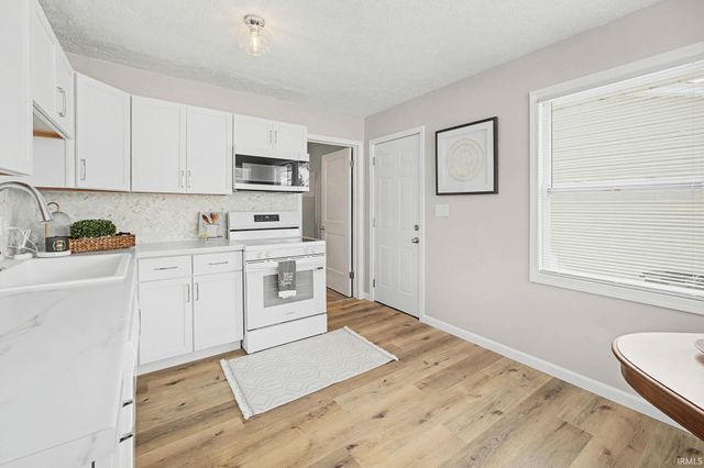 2211 N 24th Street, Lafayette, IN 47904