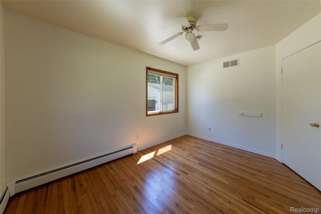 13390 Cogswell Street, Romulus, MI 48174