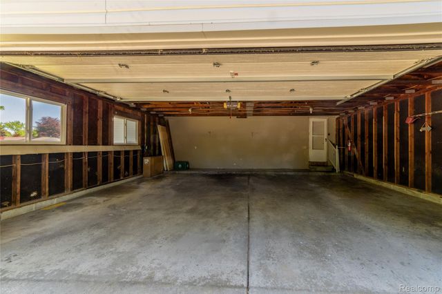 13390 Cogswell Street, Romulus, MI 48174