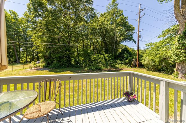 13390 Cogswell Street, Romulus, MI 48174