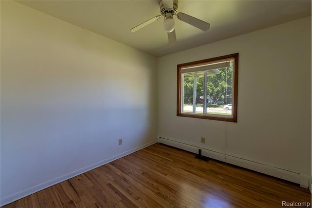 13390 Cogswell Street, Romulus, MI 48174